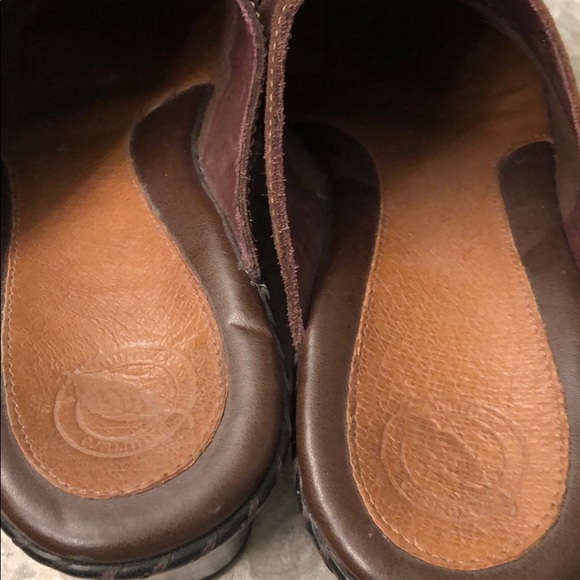 Clogs - Picture 3 of 3